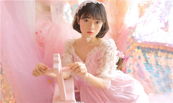 五大连池供卵试管代怀生子多少钱？这一直是很多不孕不育家庭关注的话题。在中国，不孕不育的发生率越来越高，根据《中国不孕不育现状调研报告》显示，育龄夫妇的不孕不育率从20年前的3%增长至现在的12.5%-18.2%，患者人数高达6000万以上。在这样的背景下，许多家庭通过供卵试管来实现自己的生育梦想。那么，供卵试管代怀生子的费用到底是多少呢？